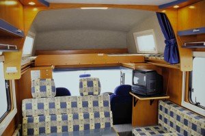 バンテック　キャンピングカー　ジルクルーズ　内装