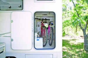 バンテック キャンピングカー CORDE BUNKS(コルドバンクス)