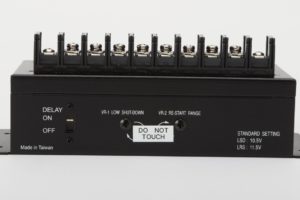 キャンピングカーパーツ ♯194005 バッテリープロテクター12V40A用