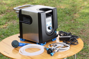 キャンピングカーパーツセンター　バッテリー内蔵ポータブル温水器