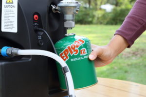 キャンピングカーパーツセンター　バッテリー内蔵ポータブル温水器