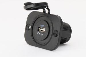 キャンピングカーパーツセンター♯172107USBソケット DC12→5Ｖ