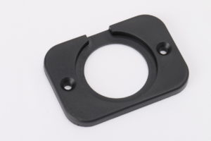 キャンピングカーパーツセンター♯172111取付け　１ホールプレート