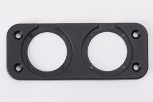 キャンピングカーパーツセンター♯172112取付け　２ホールプレート