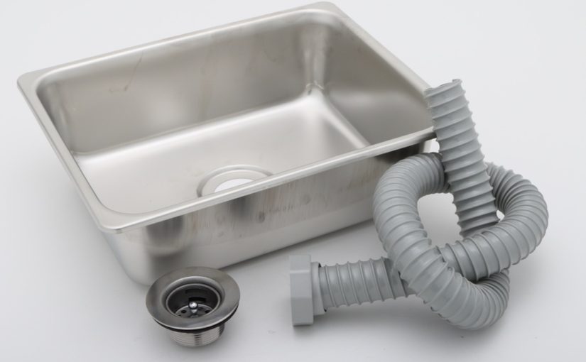 【キャンピングカーコラム　バックナンバー第76回】ミニバンにも装備できる省スペースなシンクセット（2017年9月8日）