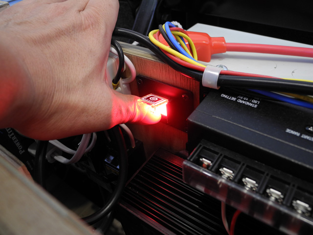 【キャンピングカーコラム　バックナンバー第87回】バッテリー上がりっ！　緊急時に役立つ特別付加装置（2017年11月24日）