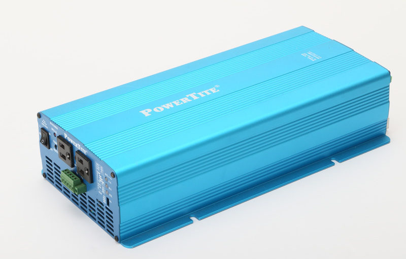 【キャンピングカーコラム　バックナンバー第136回】インバーターは車内で家電を使うための必需品（2018年11月2日）