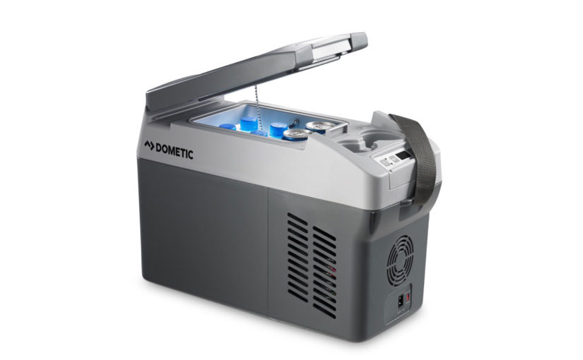 【キャンピングカーコラム　バックナンバー第108回】車中泊の必需品。ポータブル冷蔵庫。（2018年4月20日）