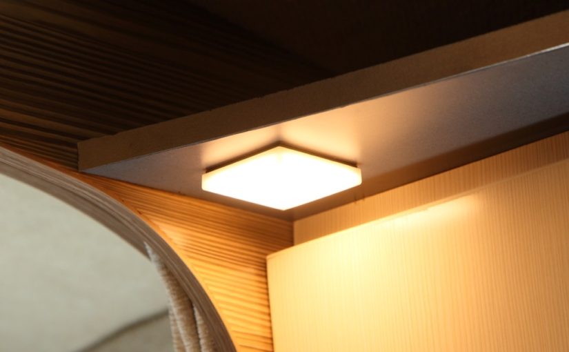 【キャンピングカーコラム　バックナンバー第96回】面発光で人気のＬＥＤにタッチモデルが新たに登場！（2018年1月26日）