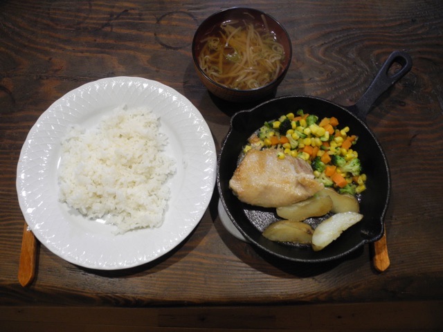 【キャンピングカーコラム バックナンバー第246回】日常も使って美味しいキャンプごはん（2020年12月25日）